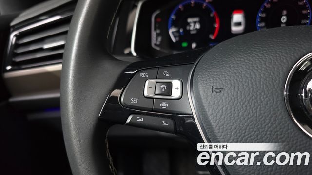 Volkswagen Jetta 2021 — photo 28