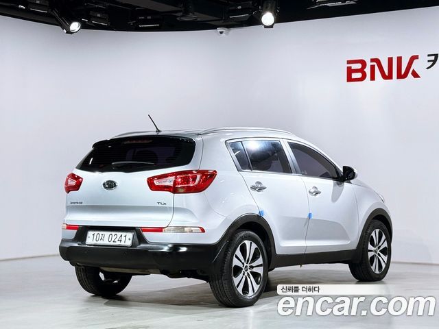 Kia Sportage 2012 — photo 2