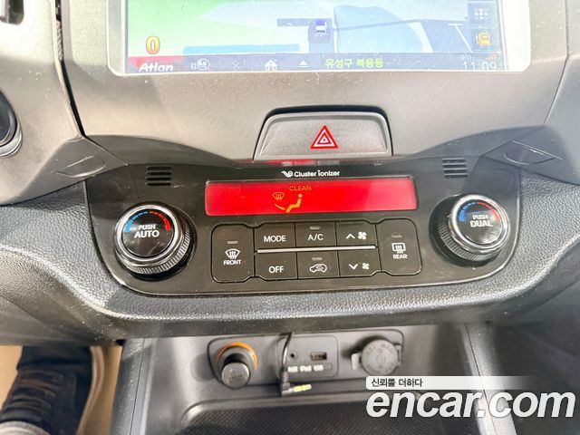 Kia Sportage 2012 — photo 11