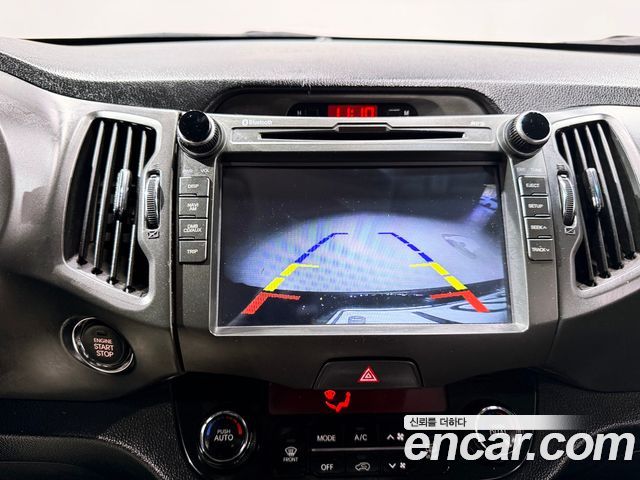Kia Sportage 2012 — photo 13