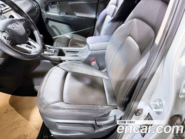 Kia Sportage 2012 — photo 18