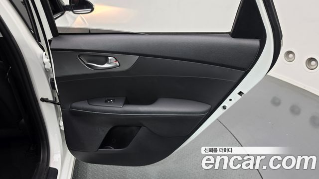Kia K3 2020 — photo 27