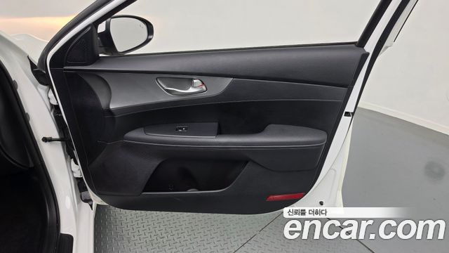 Kia K3 2020 — photo 31