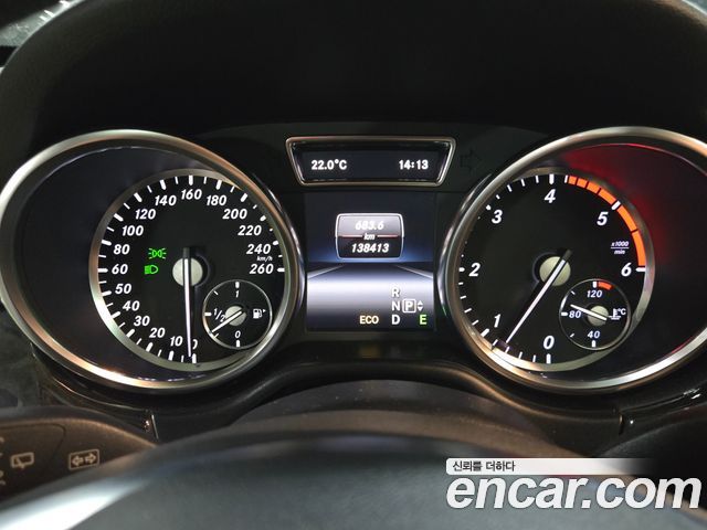 Mercedes-Benz M-class 2015 — photo 10