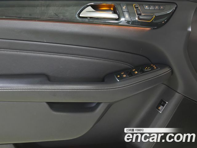 Mercedes-Benz M-class 2015 — photo 15