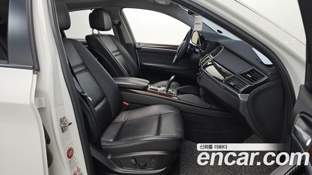 BMW X6 2012 — photo 17