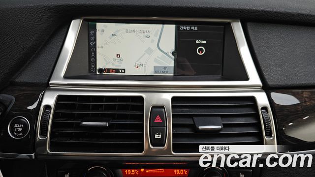 BMW X6 2012 — photo 20