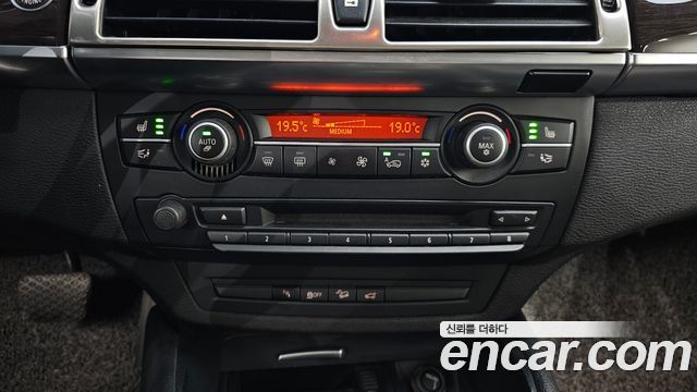 BMW X6 2012 — photo 24
