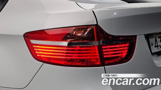 BMW X6 2012 — photo 9