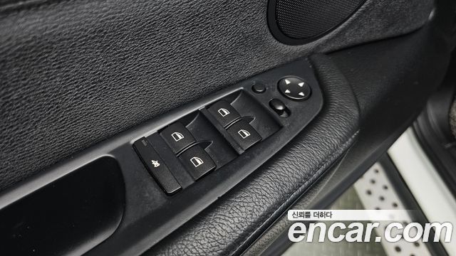 BMW X6 2012 — photo 28
