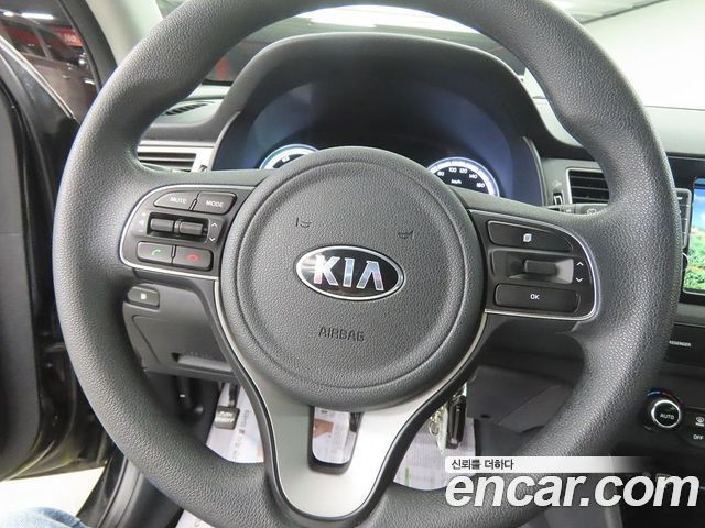 Kia Niro 2018 — photo 8