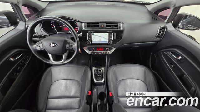 Kia pride 2015 — photo 7