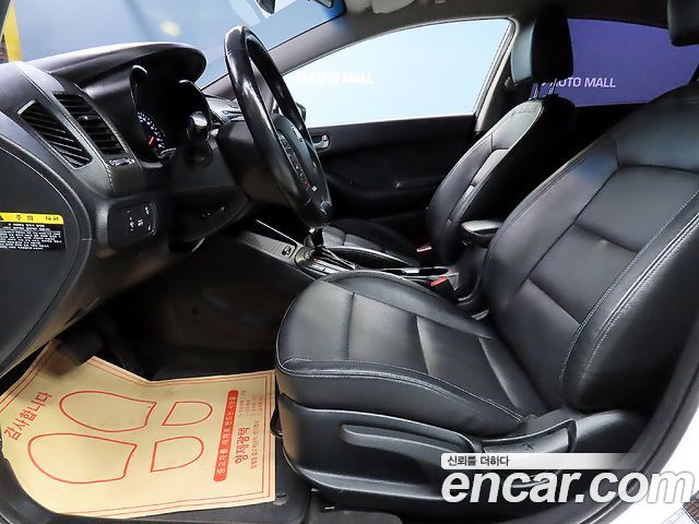 Kia K3 2014 — photo 6