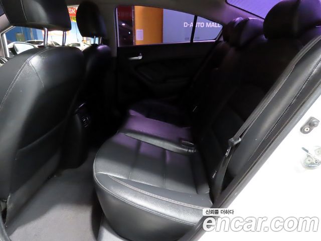 Kia K3 2014 — photo 7