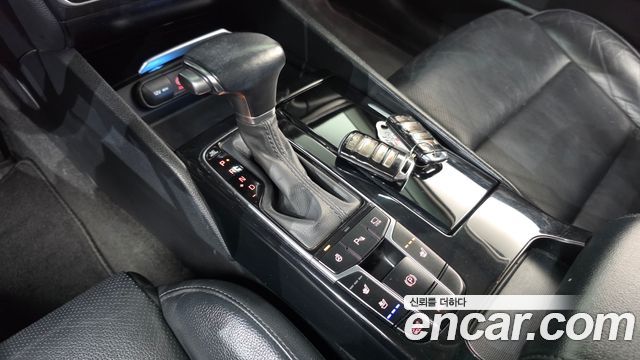 Kia K7 2019 — photo 9