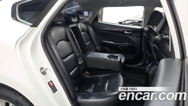 Kia K7 2019 — photo 12