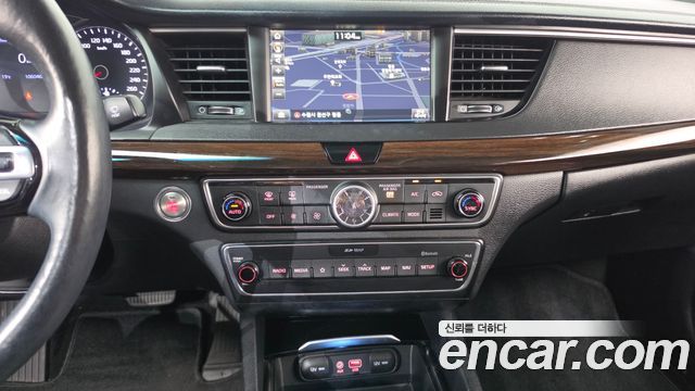 Kia K7 2019 — photo 15