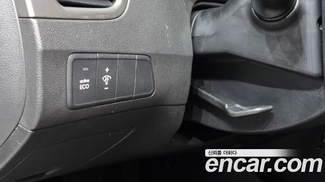 Hyundai AVANTE 2011 — photo 14