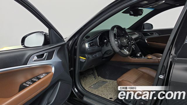 Genesis G70 2018 — photo 10