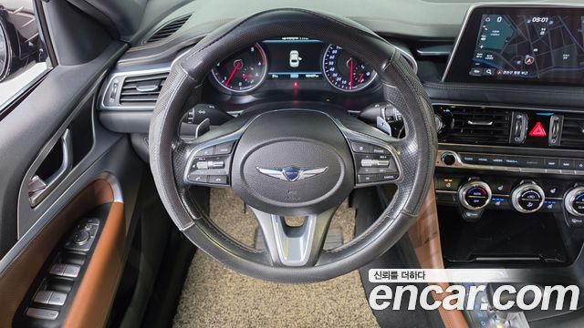 Genesis G70 2018 — photo 13