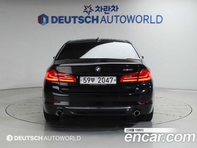 BMW 5-Series 2019 — photo 4