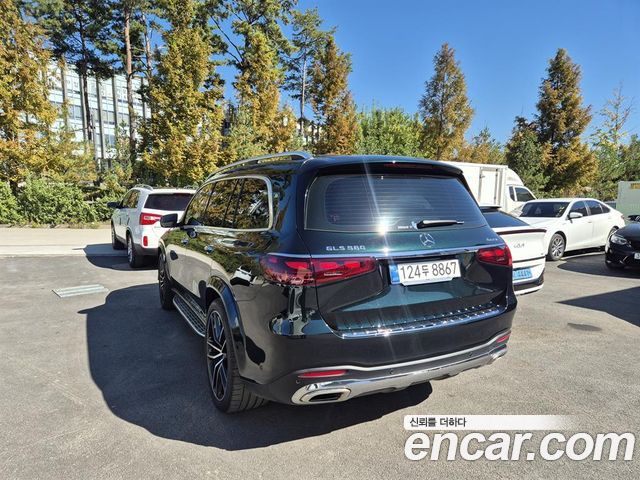 Mercedes-Benz GLS-Class 2024 — photo 7