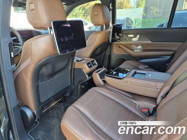 Mercedes-Benz GLS-Class 2024 — photo 9