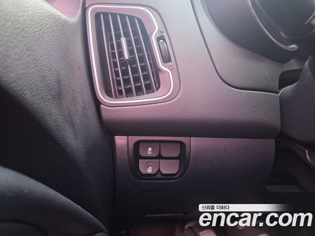 Kia pride 2015 — photo 10