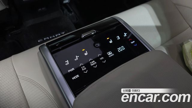 Toyota Camry 2025 — photo 25