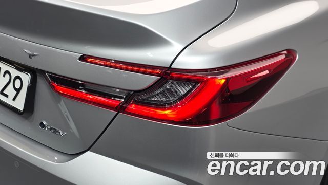Toyota Camry 2025 — photo 9