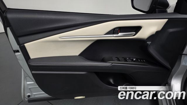 Toyota Camry 2025 — photo 14
