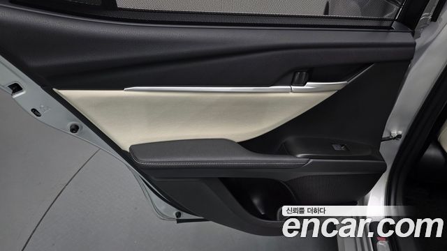 Toyota Camry 2025 — photo 15