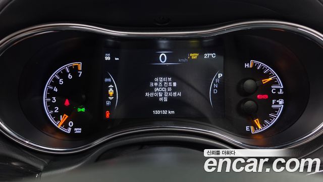 Jeep Cherokee 2021 — photo 11