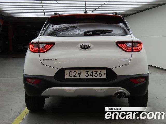 Kia Stonic 2018 — photo 4