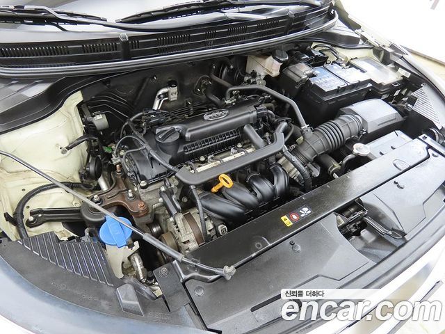 Kia Stonic 2018 — photo 19