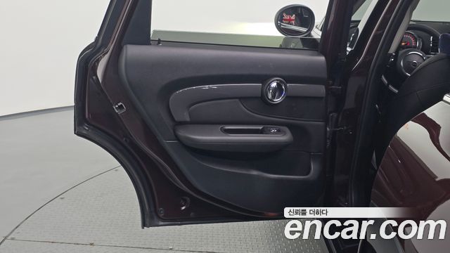 Mini Clubman 2019 — photo 15