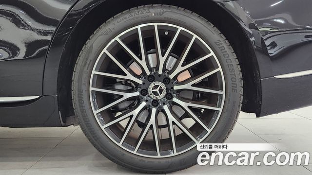 Mercedes-Benz S-Class 2026 — photo 5