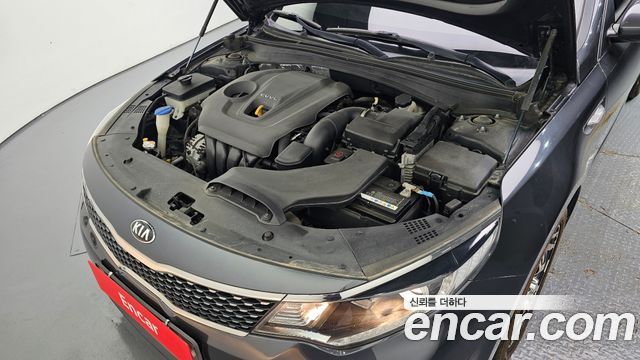 Kia K5 2017 — photo 6