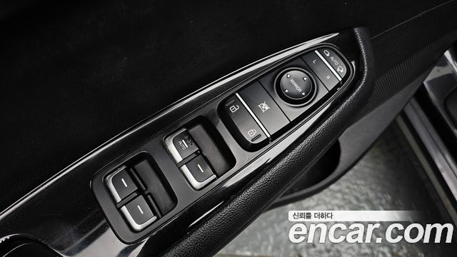 Kia K5 2017 — photo 13
