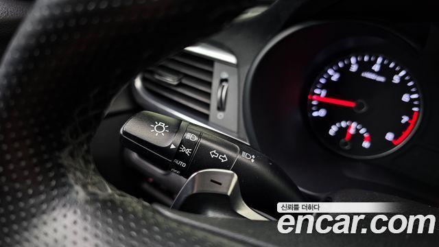 Kia K5 2017 — photo 15
