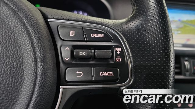 Kia K5 2017 — photo 20
