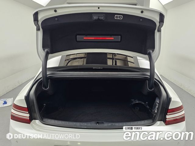 Genesis G80 2022 — photo 20