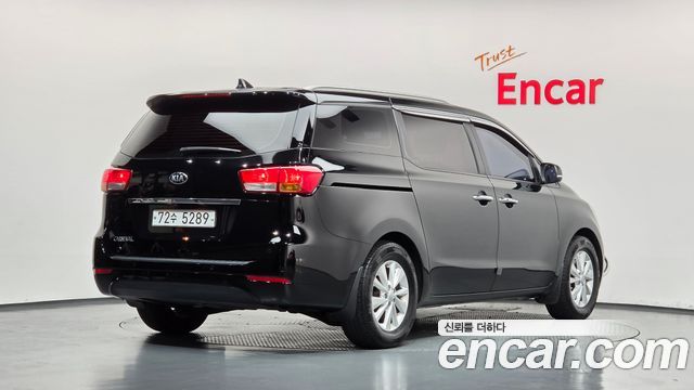 Kia Canival 2015 — photo 2