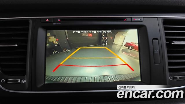 Kia Canival 2015 — photo 15