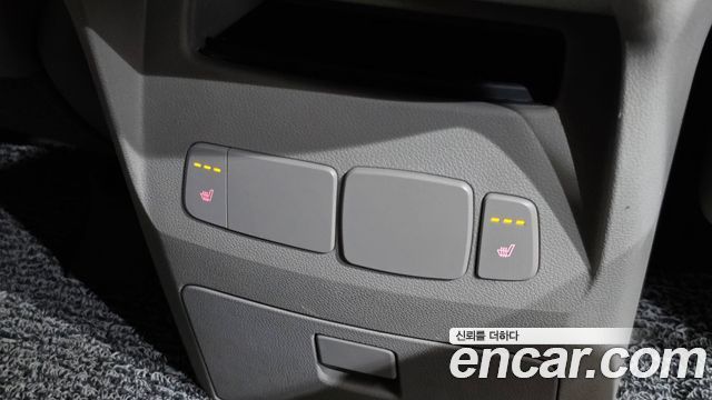 Kia Canival 2015 — photo 19