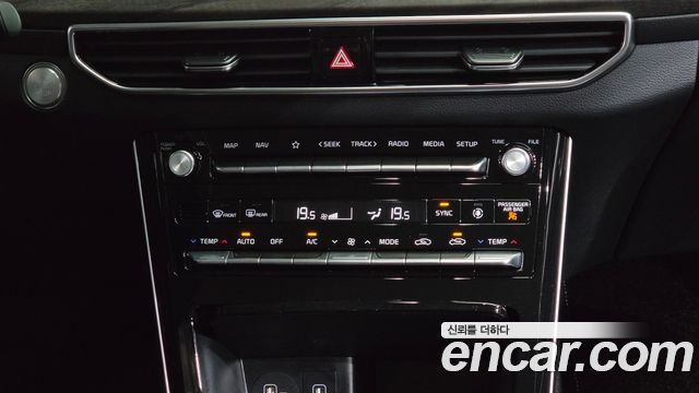 Kia K7 2020 — photo 40
