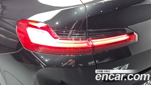 BMW X4 2025 — photo 9