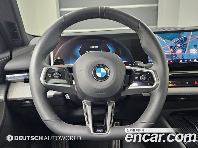 BMW 5-Series 2026 — photo 13