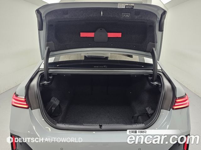 BMW 5-Series 2026 — photo 19