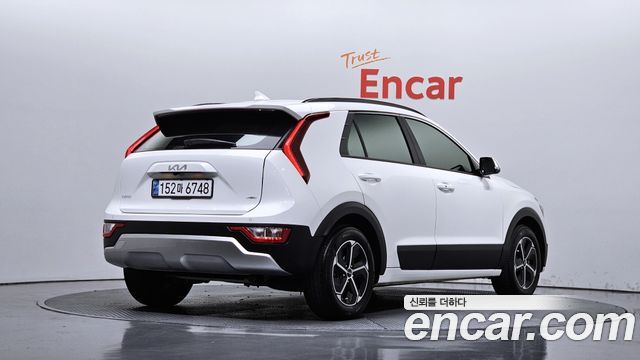 Kia Niro 2024 — photo 2